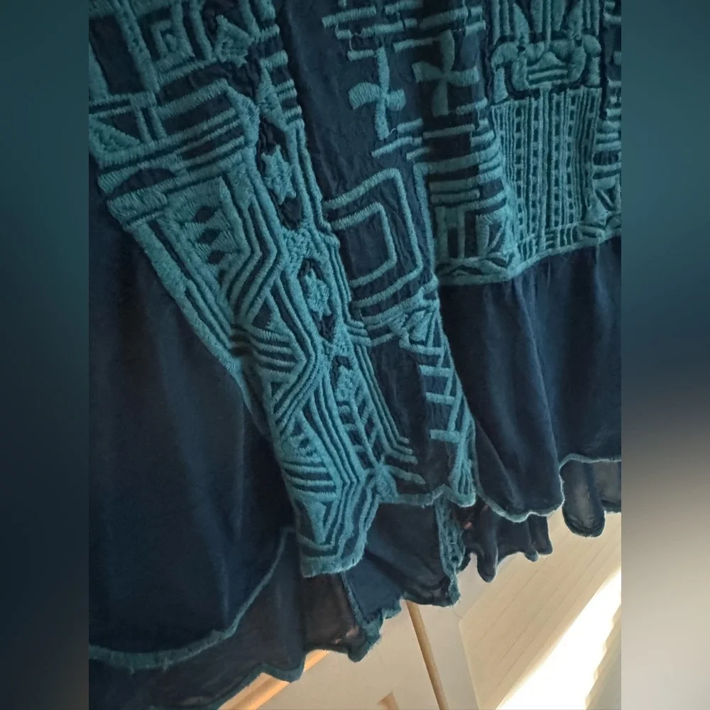 Johnny Was Size M Deep Teal Embroidered Blouse - Picture 5 of 8